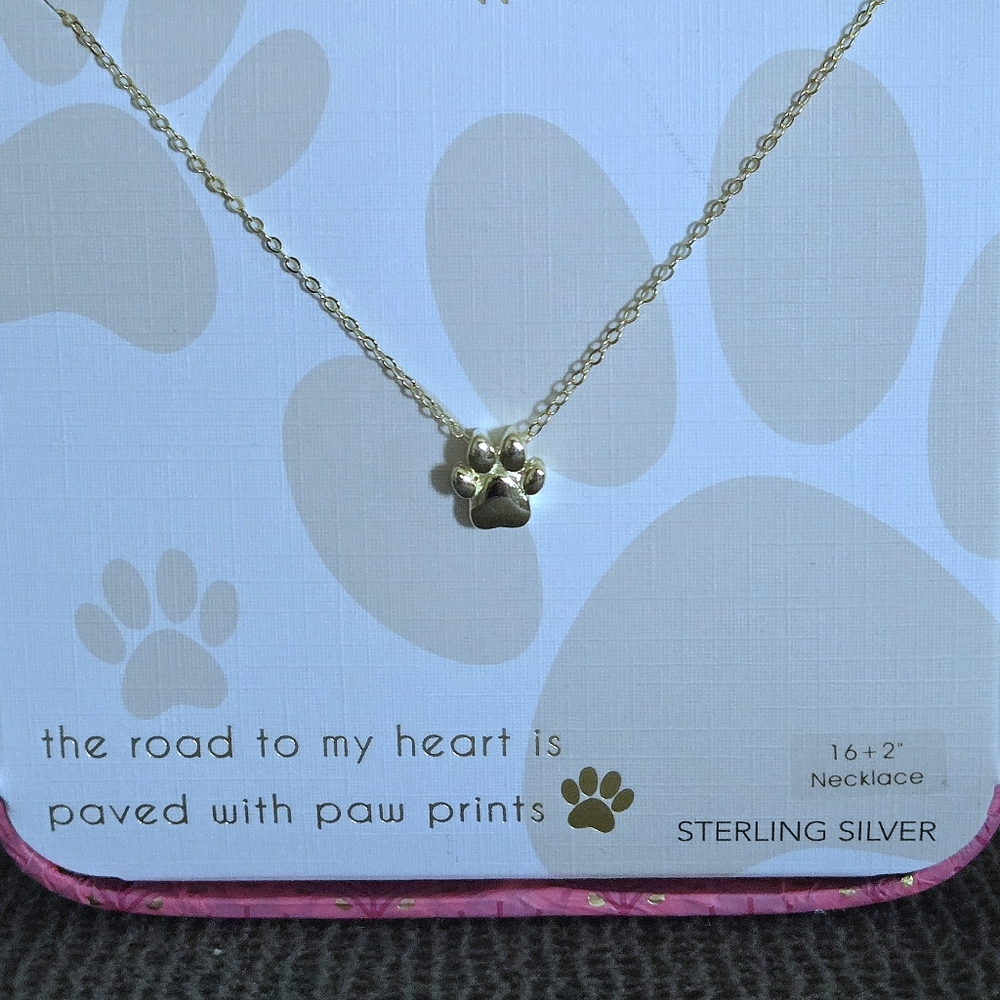 Isabella M. Dainty Gold💛 Paw🐾 Pendant Necklace - NIB - Picture 7 of 15